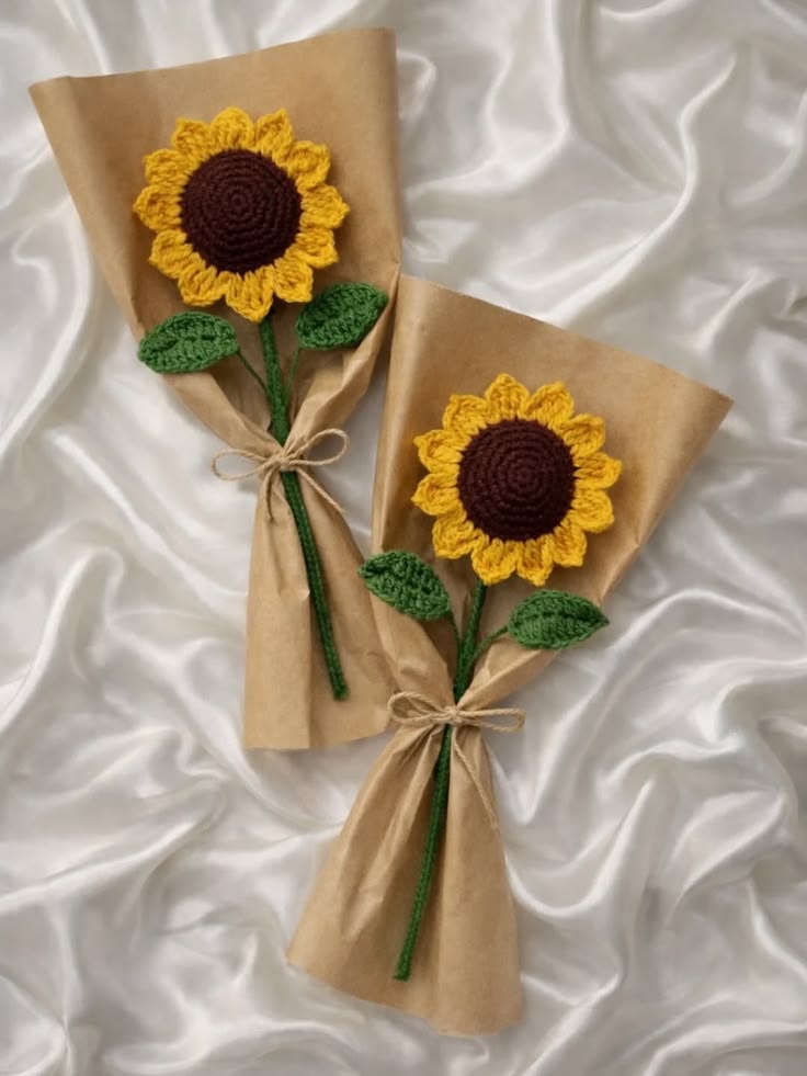 Handmade Crochet Sunflower Bouquet / Personalized Amigurumi Single Flower Gift