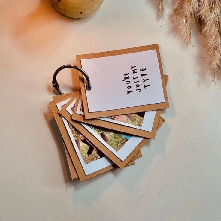 Customized Mini Polaroid Photo Booklet Keychain / Personalized Flork Birthday Gift Flipbook