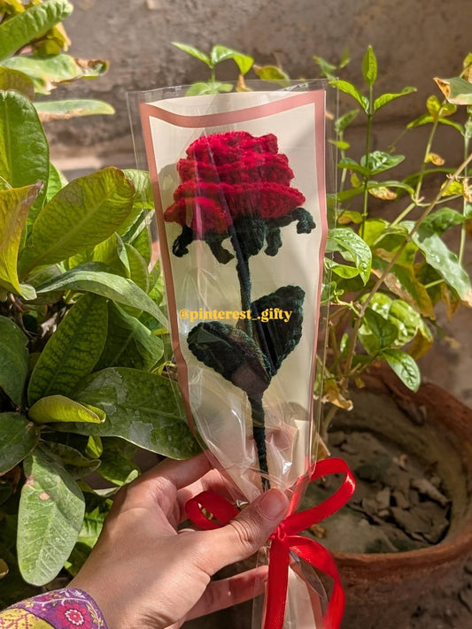 Handmade Crochet Red Rose Single Stem – Aesthetic Knitted Romantic Gift, Everlasting Rose Favor & Cute Anniversary Surprise